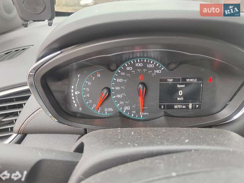 Внедорожник / Кроссовер Chevrolet Trax 2017 в Киеве