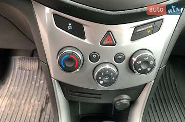 Внедорожник / Кроссовер Chevrolet Trax 2016 в 