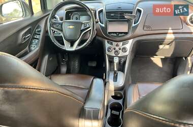 Позашляховик / Кросовер Chevrolet Trax 2015 в 