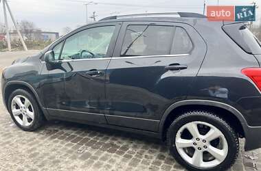 Позашляховик / Кросовер Chevrolet Trax 2015 в 