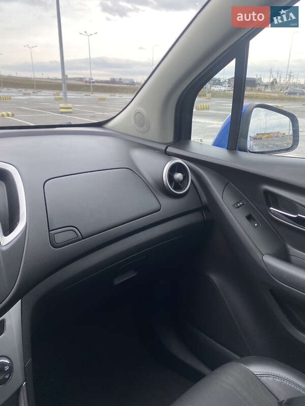 Позашляховик / Кросовер Chevrolet Trax 2015 в Львові