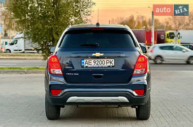 Внедорожник / Кроссовер Chevrolet Trax 2017 в 