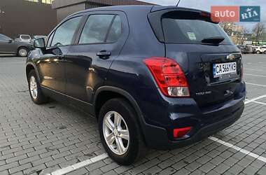 Позашляховик / Кросовер Chevrolet Trax 2017 в 