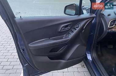 Позашляховик / Кросовер Chevrolet Trax 2017 в 