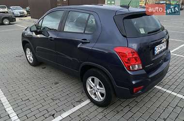 Позашляховик / Кросовер Chevrolet Trax 2017 в 