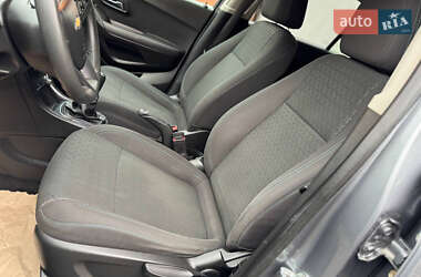 Внедорожник / Кроссовер Chevrolet Trax 2014 в 