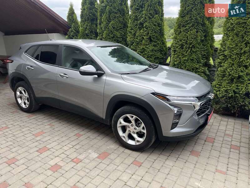 Внедорожник / Кроссовер Chevrolet Trax 2023 в 