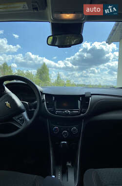 Внедорожник / Кроссовер Chevrolet Trax 2019 в 