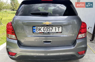 Внедорожник / Кроссовер Chevrolet Trax 2019 в 
