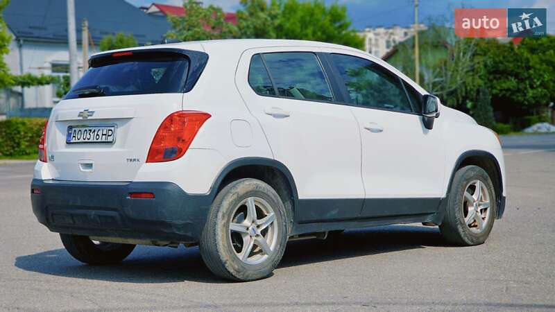Внедорожник / Кроссовер Chevrolet Trax 2014 в Хусте фото 7 Внедорожник / Кроссовер Chevrolet Trax 2014 в Хусте
