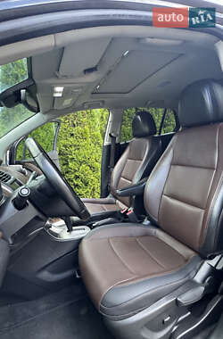 Внедорожник / Кроссовер Chevrolet Trax 2013 в 