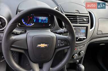 Внедорожник / Кроссовер Chevrolet Trax 2016 в 