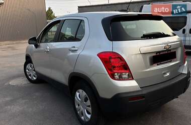 Внедорожник / Кроссовер Chevrolet Trax 2016 в 