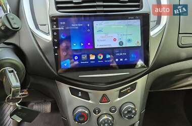 Внедорожник / Кроссовер Chevrolet Trax 2016 в 