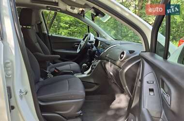 Внедорожник / Кроссовер Chevrolet Trax 2016 в 