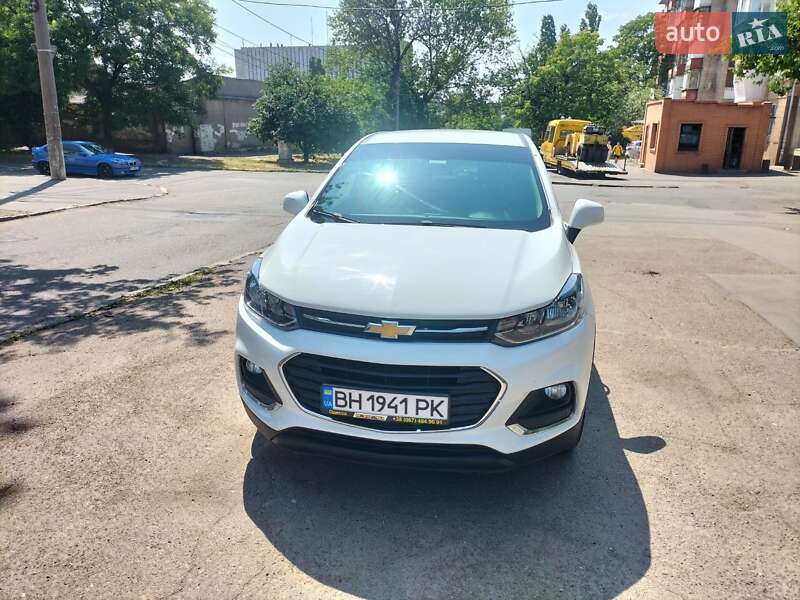 Внедорожник / Кроссовер Chevrolet Trax 2017 в Одессе