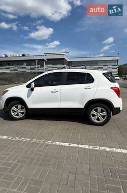 Внедорожник / Кроссовер Chevrolet Trax 2018 в 