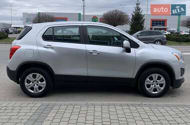 Внедорожник / Кроссовер Chevrolet Trax 2015 в 