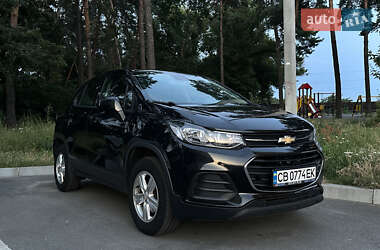 Внедорожник / Кроссовер Chevrolet Trax 2017 в 