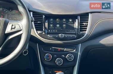 Позашляховик / Кросовер Chevrolet Trax 2018 в 