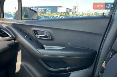 Позашляховик / Кросовер Chevrolet Trax 2018 в 