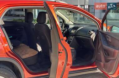 Внедорожник / Кроссовер Chevrolet Trax 2015 в 