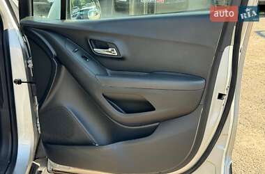 Внедорожник / Кроссовер Chevrolet Trax 2016 в 