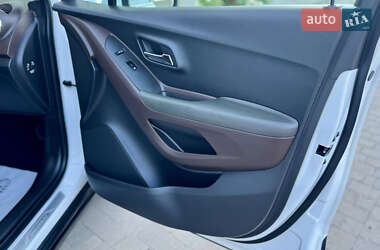 Внедорожник / Кроссовер Chevrolet Trax 2013 в 