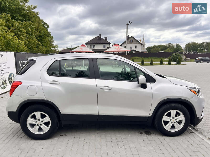 Внедорожник / Кроссовер Chevrolet Trax 2017 в Каменец-Подольском
