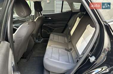 Внедорожник / Кроссовер Chevrolet Trax 2023 в 