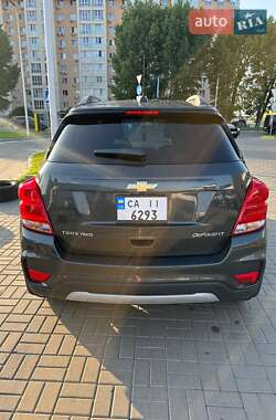 Внедорожник / Кроссовер Chevrolet Trax 2018 в 