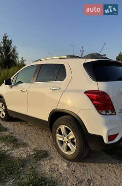 Внедорожник / Кроссовер Chevrolet Trax 2018 в 