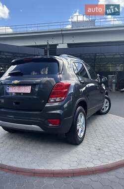 Внедорожник / Кроссовер Chevrolet Trax 2018 в 