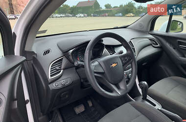 Внедорожник / Кроссовер Chevrolet Trax 2017 в 