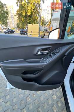 Внедорожник / Кроссовер Chevrolet Trax 2019 в 