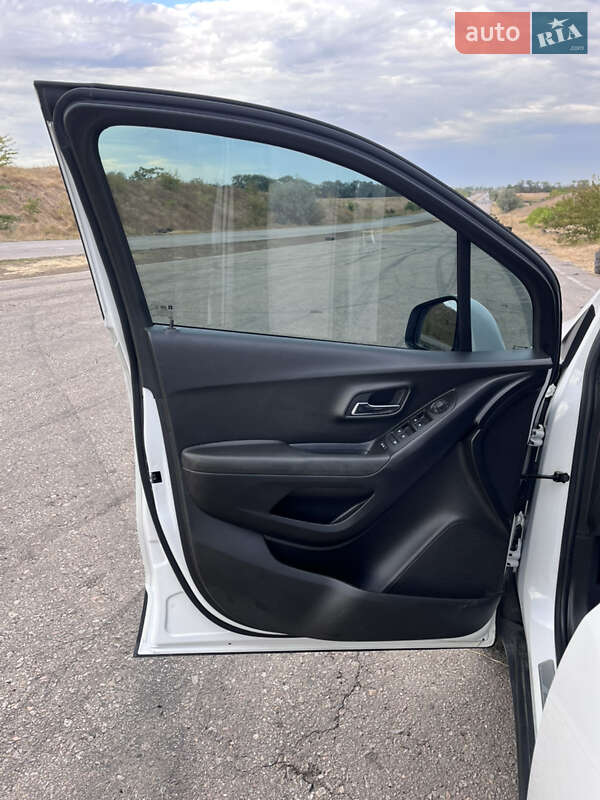 Внедорожник / Кроссовер Chevrolet Trax 2017 в Одессе фото 14 Внедорожник / Кроссовер Chevrolet Trax 2017 в Одессе