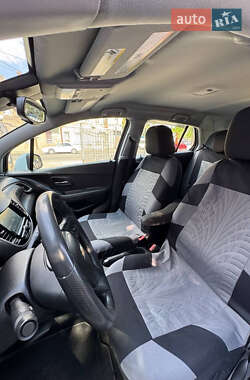 Внедорожник / Кроссовер Chevrolet Trax 2017 в 