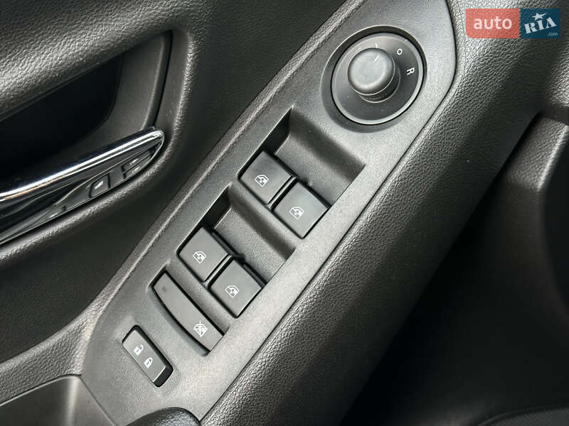 Внедорожник / Кроссовер Chevrolet Trax 2020 в Харькове