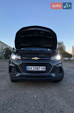 Внедорожник / Кроссовер Chevrolet Trax 2018 в 