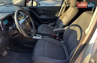 Внедорожник / Кроссовер Chevrolet Trax 2016 в 