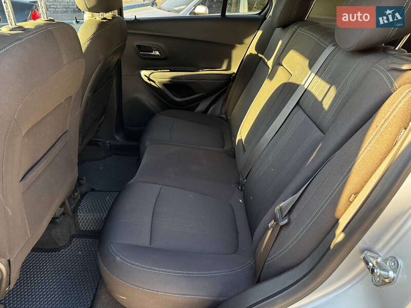 Внедорожник / Кроссовер Chevrolet Trax 2016 в Днепре