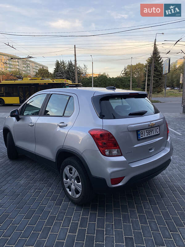 Внедорожник / Кроссовер Chevrolet Trax 2017 в Полтаве