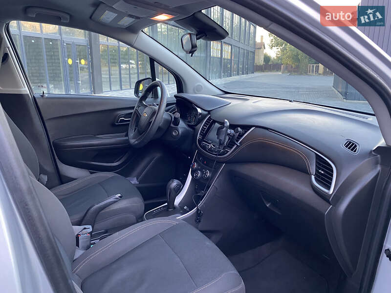 Внедорожник / Кроссовер Chevrolet Trax 2017 в Полтаве