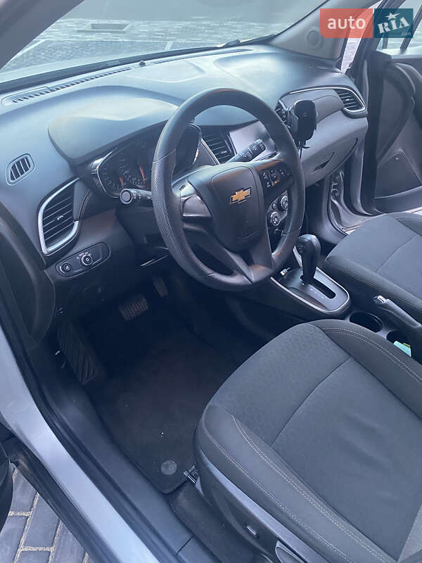 Внедорожник / Кроссовер Chevrolet Trax 2017 в Полтаве