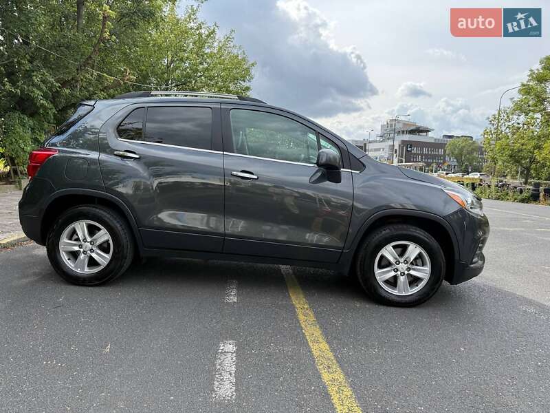 Внедорожник / Кроссовер Chevrolet Trax 2018 в Тернополе фото 3 Внедорожник / Кроссовер Chevrolet Trax 2018 в Тернополе