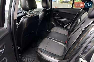 Внедорожник / Кроссовер Chevrolet Trax 2018 в 