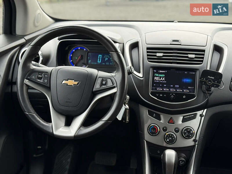 Внедорожник / Кроссовер Chevrolet Trax 2013 в Луцке