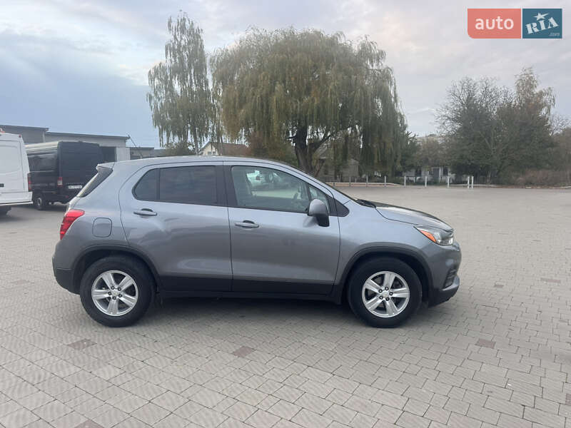 Позашляховик / Кросовер Chevrolet Trax 2020 в Володимирі фото 23 Позашляховик / Кросовер Chevrolet Trax 2020 в Володимирі