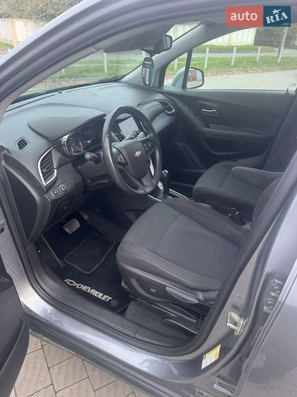 Позашляховик / Кросовер Chevrolet Trax 2020 в Володимирі фото 27 Позашляховик / Кросовер Chevrolet Trax 2020 в Володимирі