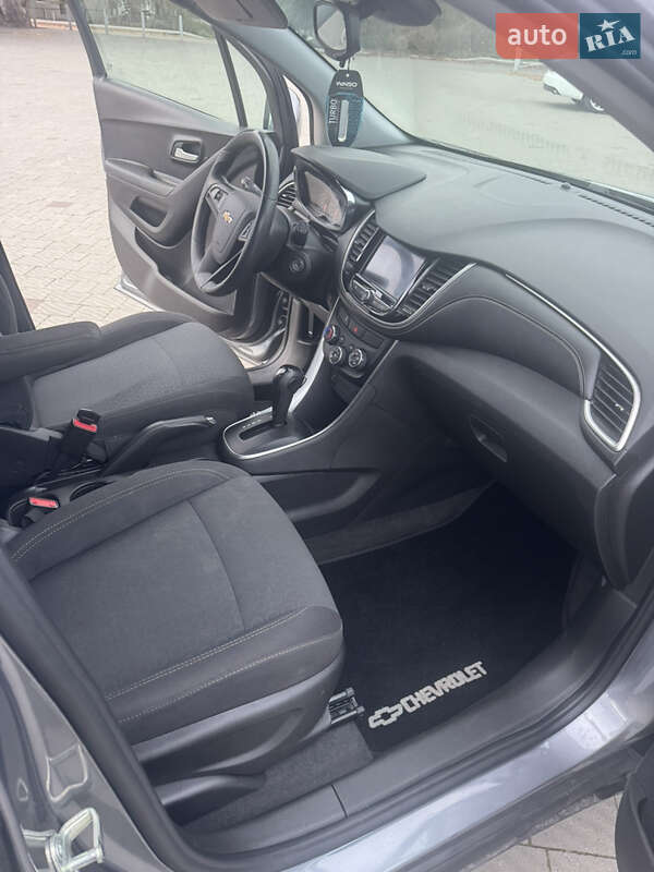 Позашляховик / Кросовер Chevrolet Trax 2020 в Володимирі фото 31 Позашляховик / Кросовер Chevrolet Trax 2020 в Володимирі